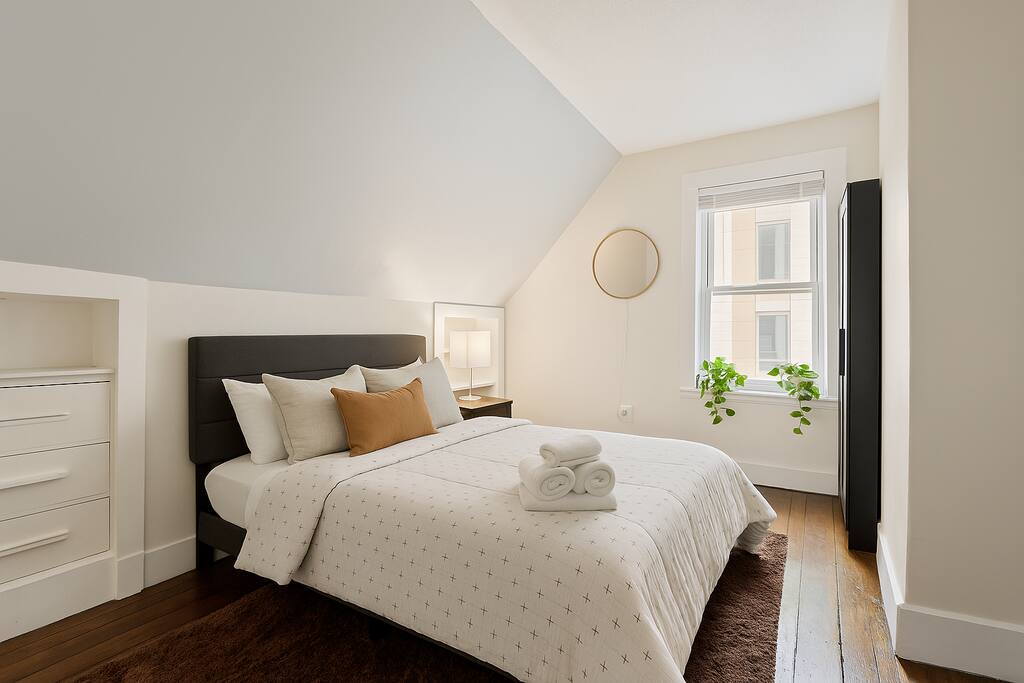 Cozy 2 Beds Home. Walk to Harvard