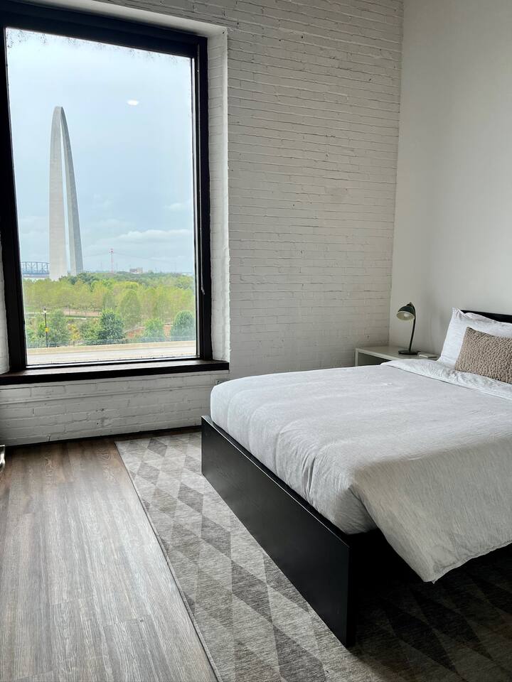 Brick & Bed - Amazing Riverfront & Arch Views