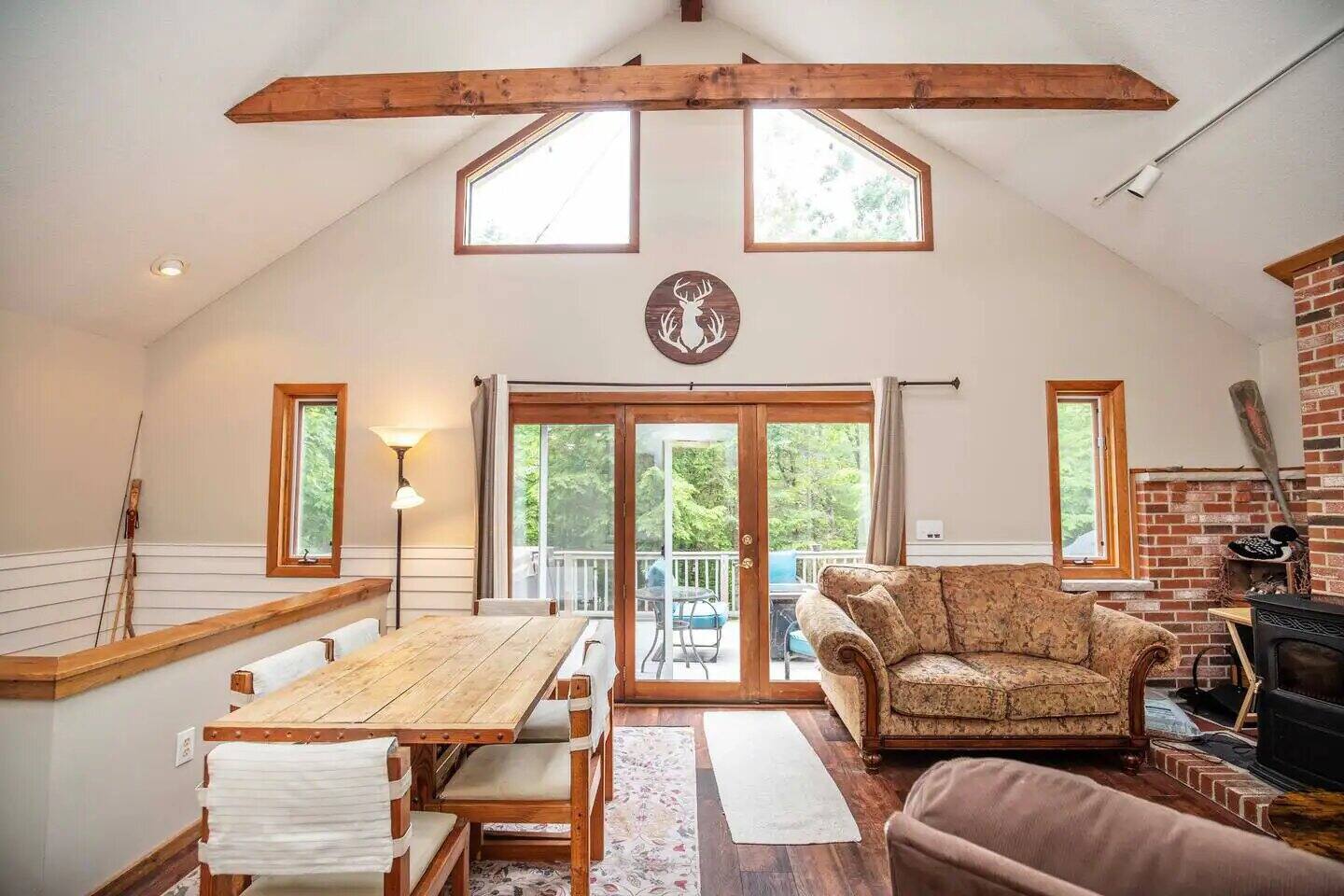 Madison Hot Tub Chalet, Dog Friendly, Beach Access