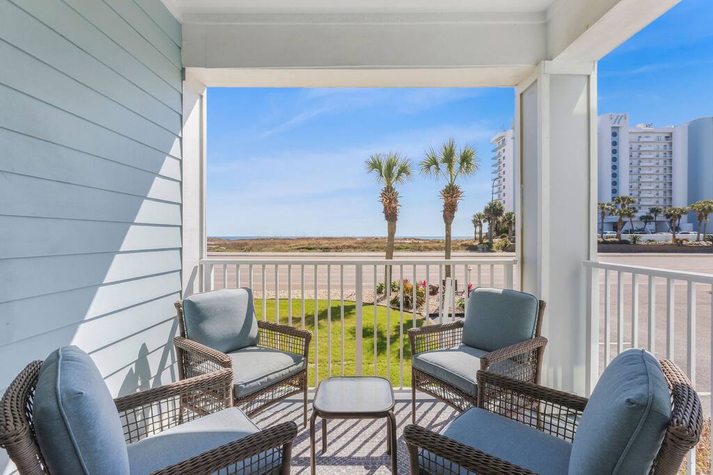 New! Renovated OB Condo - Pool - Gym - Views!