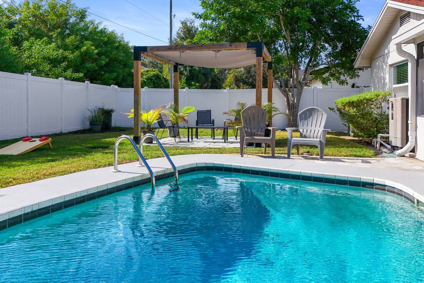 Dunedin 5 STAR+ Heated Pool+Near Beach