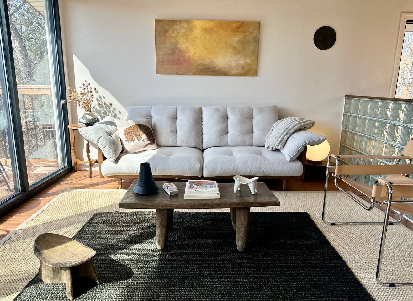 Luci House Modern Artist Winter Escape in Kingston