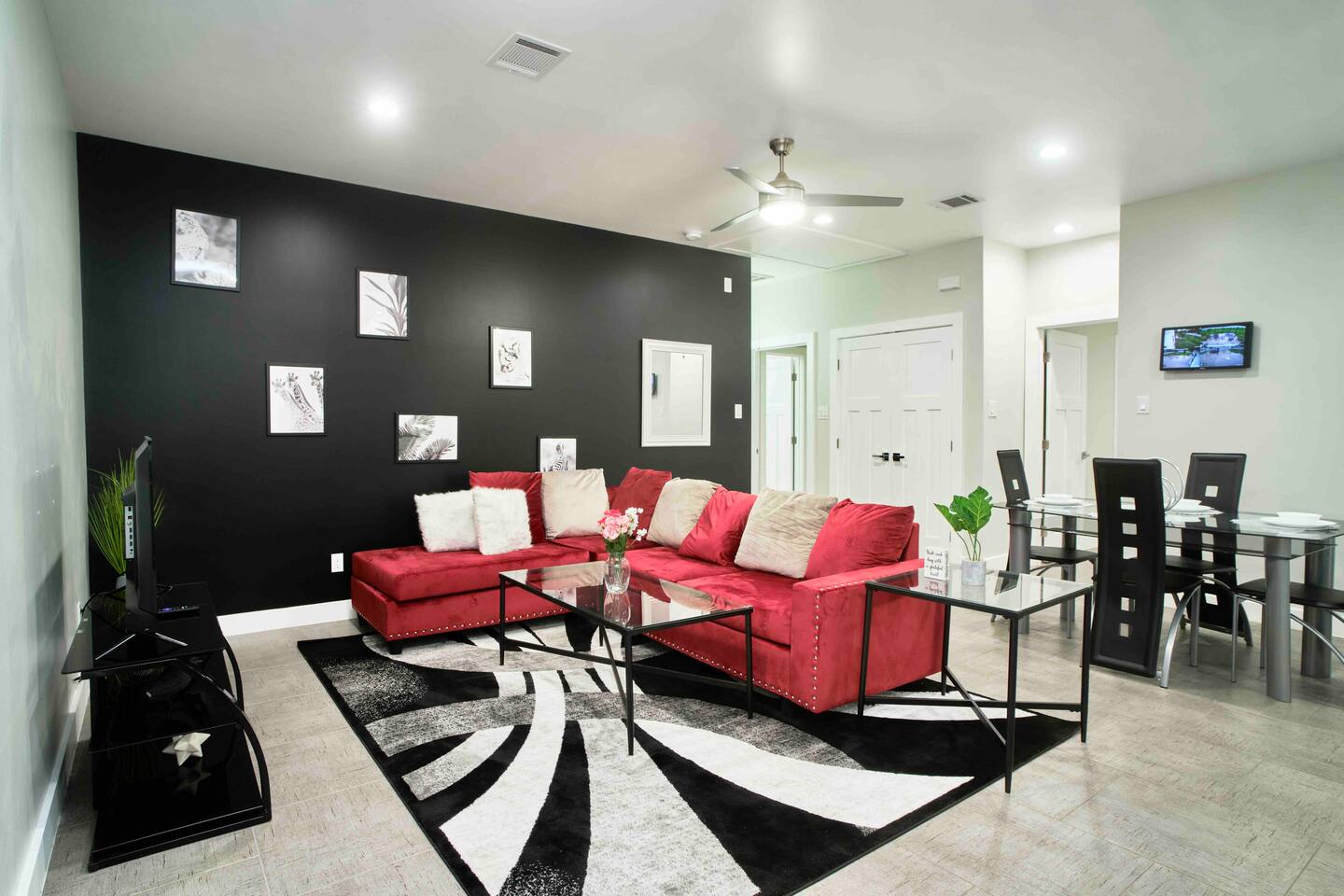 Modern 3 Bedroom near Med Center