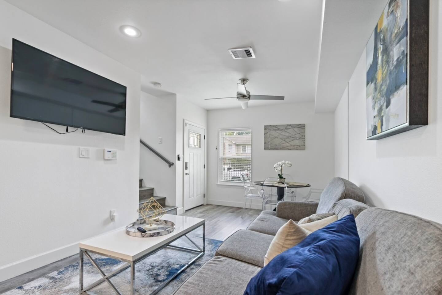 Beautiful Home near Downtown