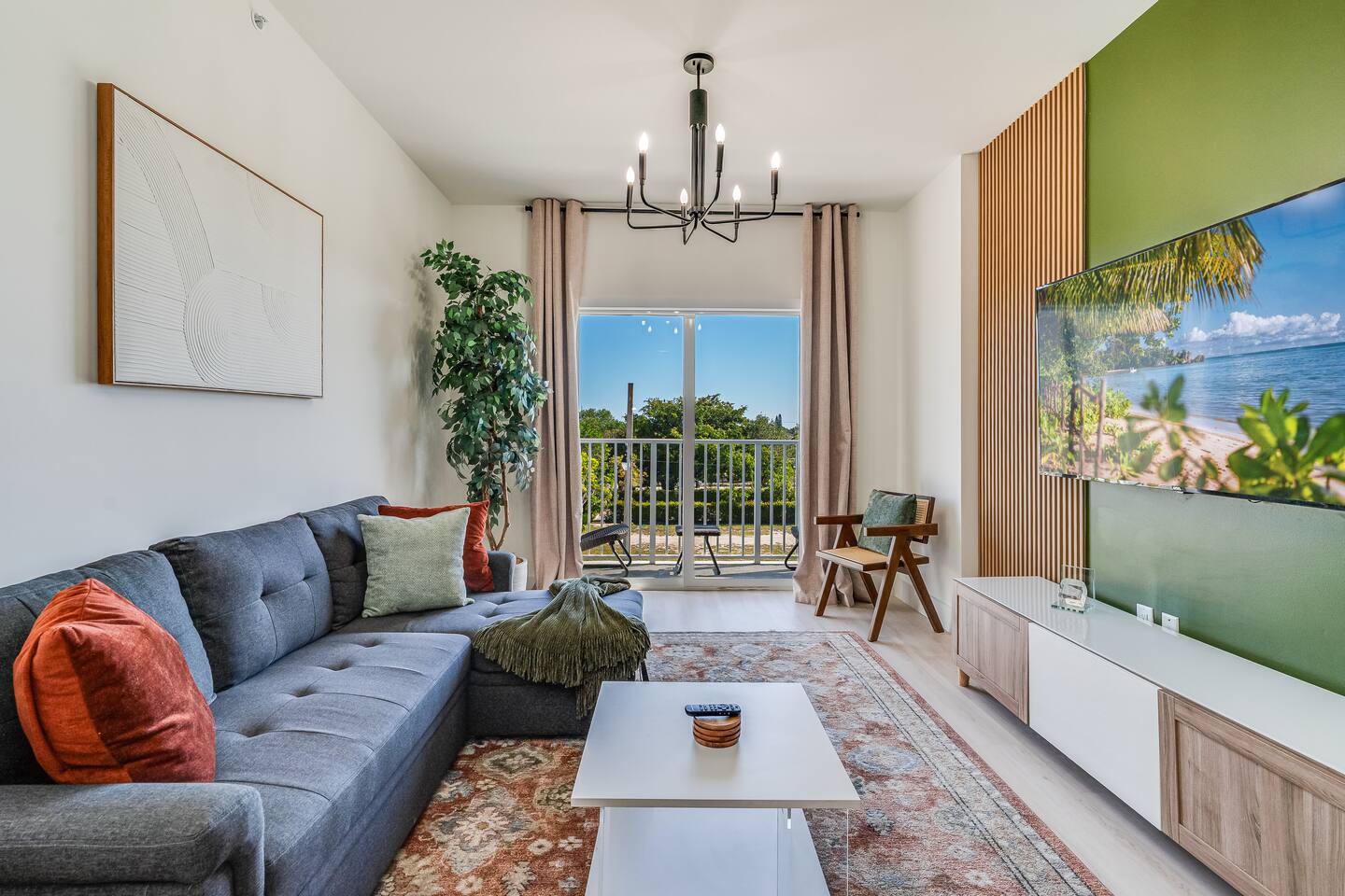 Coastal Chic Retreat | Near Beach • 2 Parking