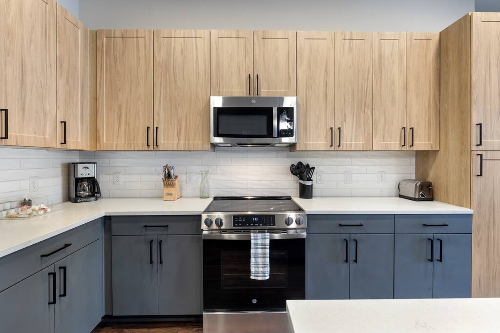 Perfect for Families | 2BR, Pool, Desk Space