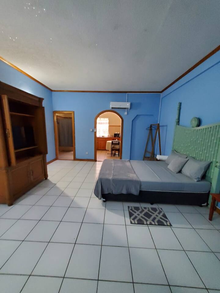 Hewanorra Gardens: Cozy Guesthouse Near UVF