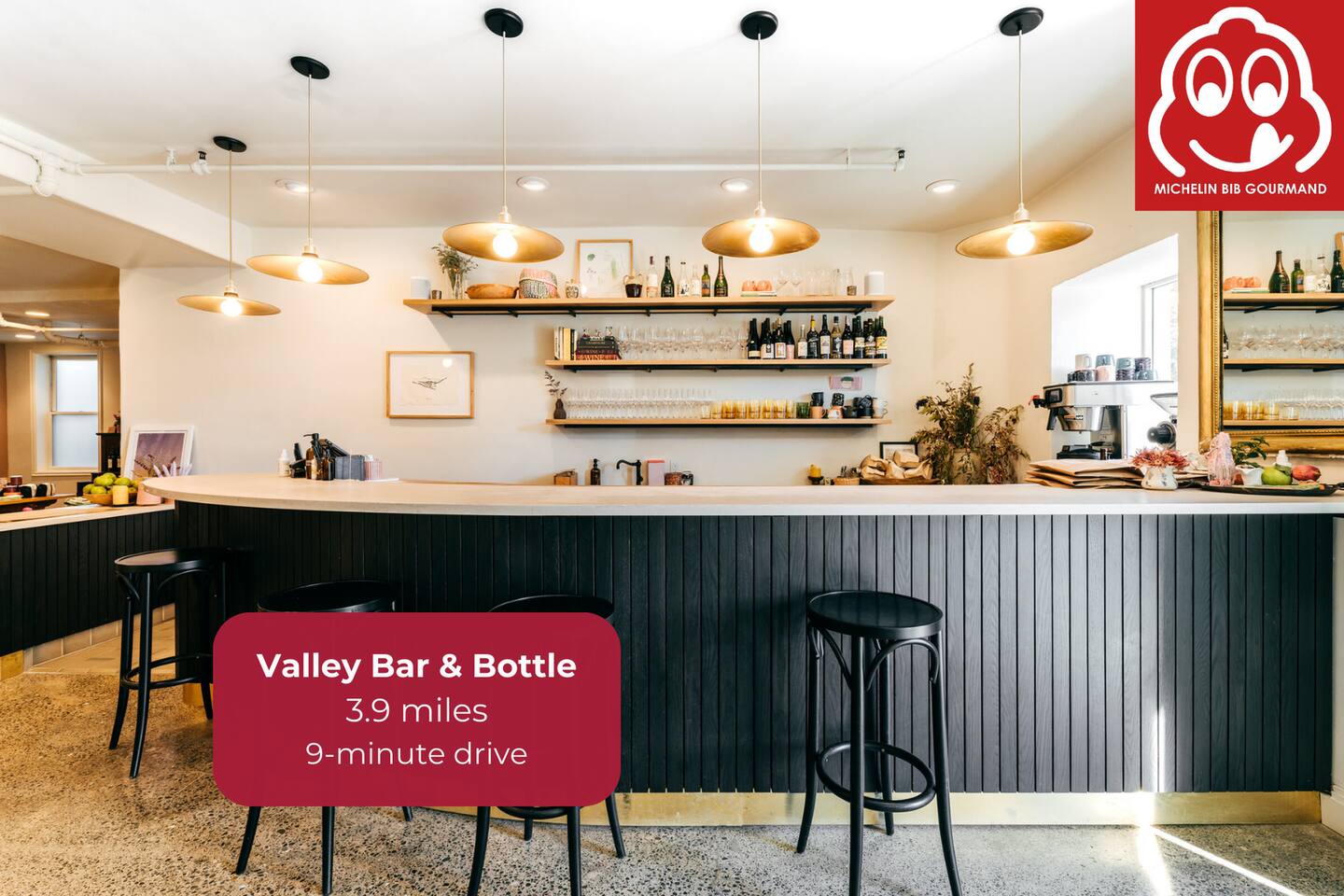 Small producers, natural wines, and a cozy vibe.