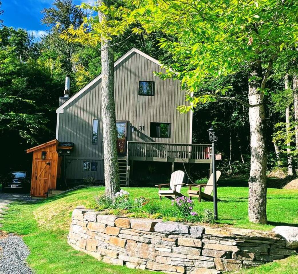 6BD 3BA - Mount Snow VT - Ski-Back Trail - Shuttle