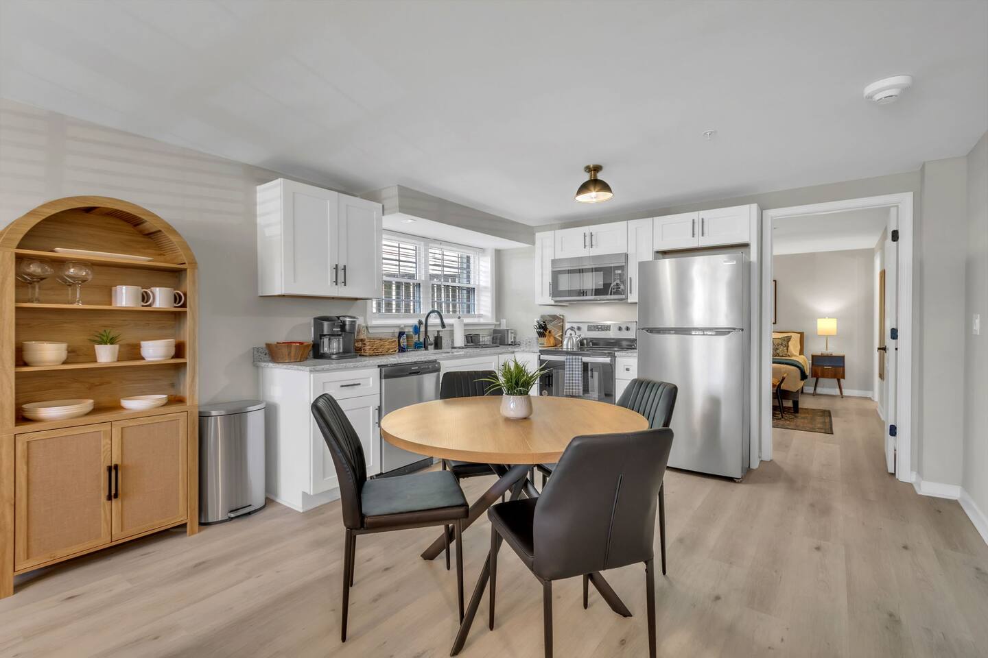 Modern 1-Bedroom, Walk to Fluor Field & Downtown