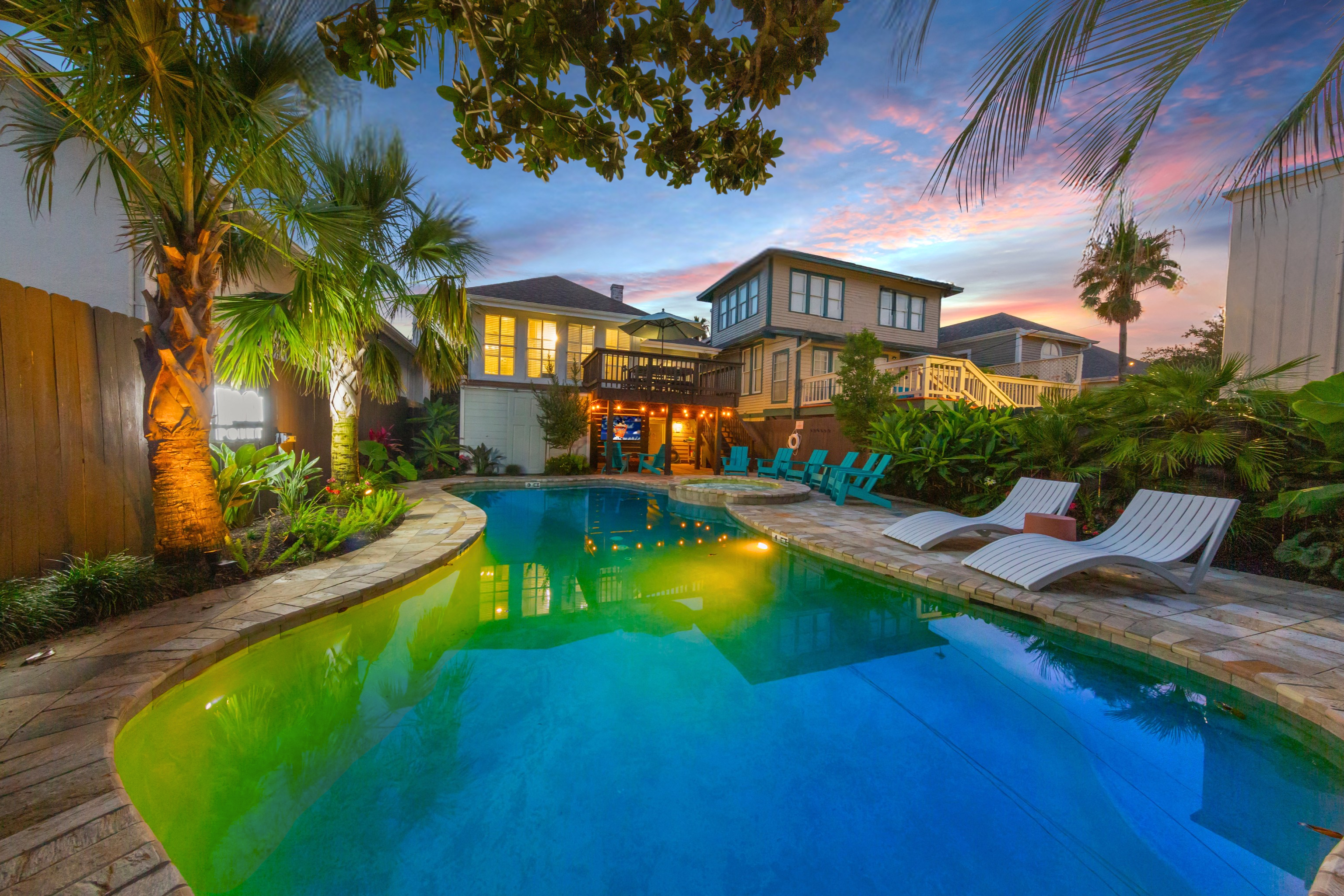 PIER POINT: Heated Pool & Spa | Walk to Beach & Pleasure Pier