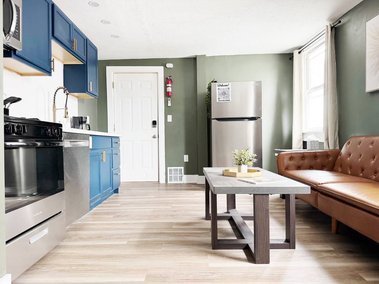 Chandler D | KING 1BD/1BA Apt near Downtown photo 4