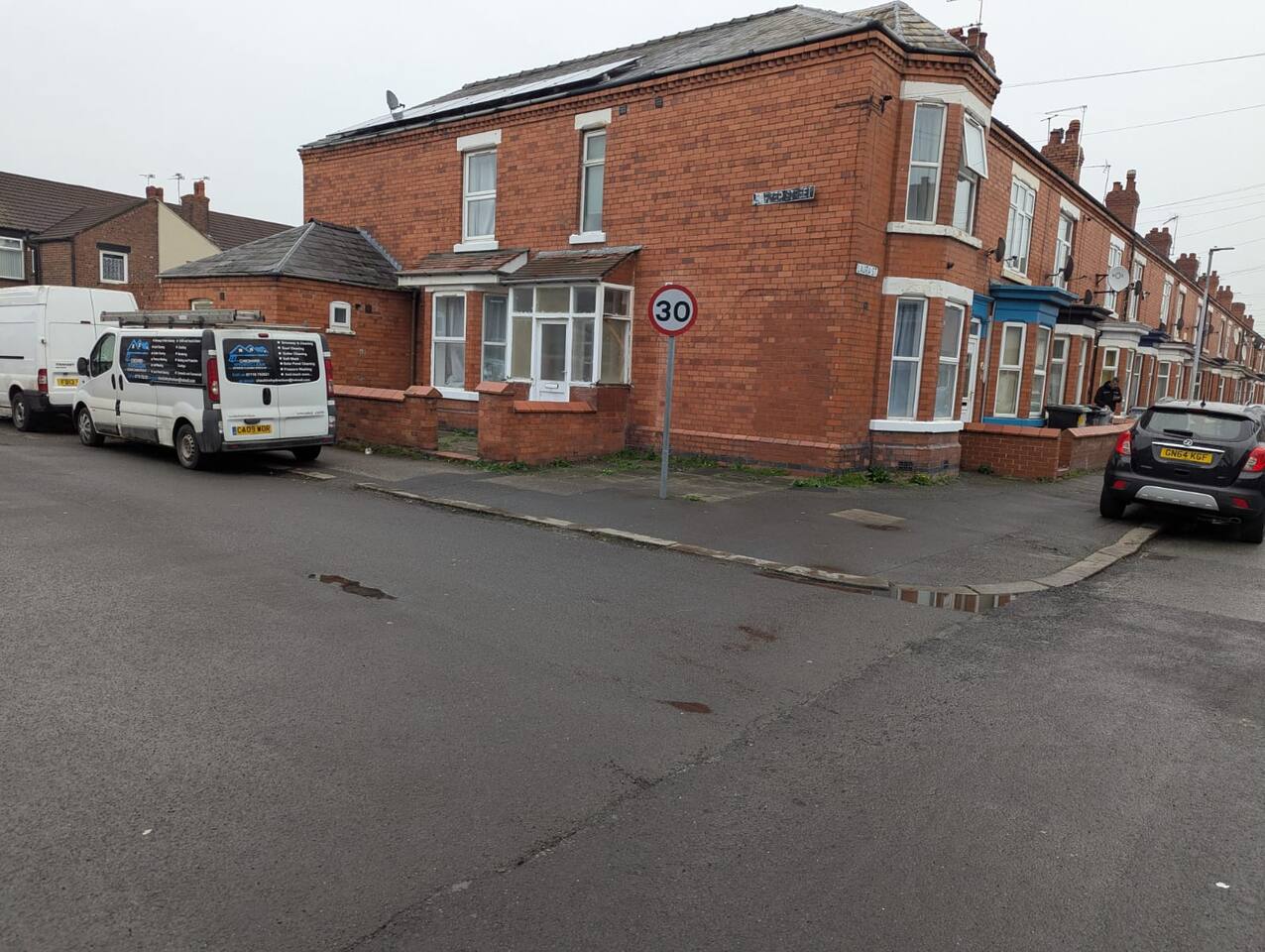 Alex, mornflake, train station, M6, parking, professional