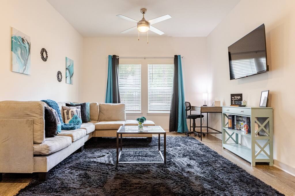 Cozy Jax Hideaway