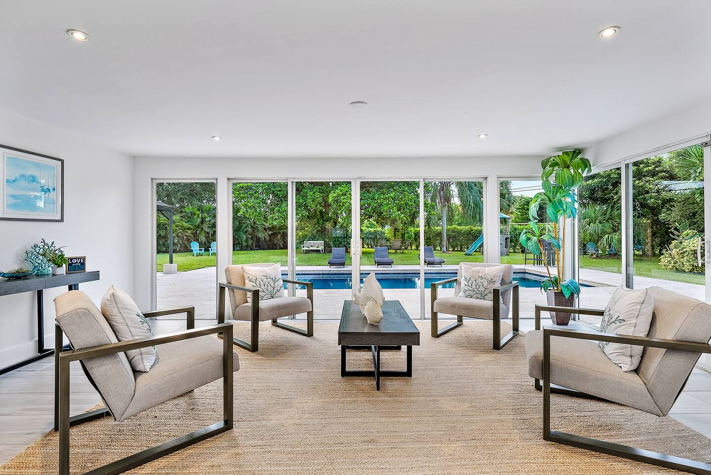 Fully Remodeled, Huge Backyard, Pet-Friendly, Pool — photo 4