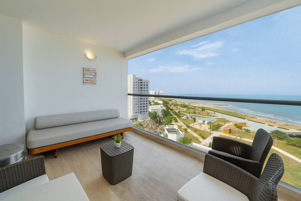 Sunset Oceanfront Studio