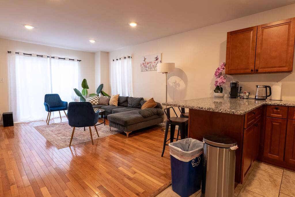 198New Apt2 Train Station Hospital EWR Airport NYC