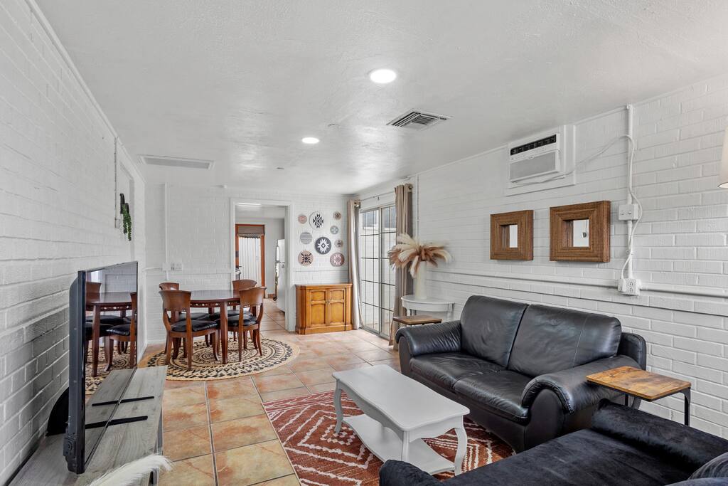 NEW Listing | Boho Bungalow | Center City Base
