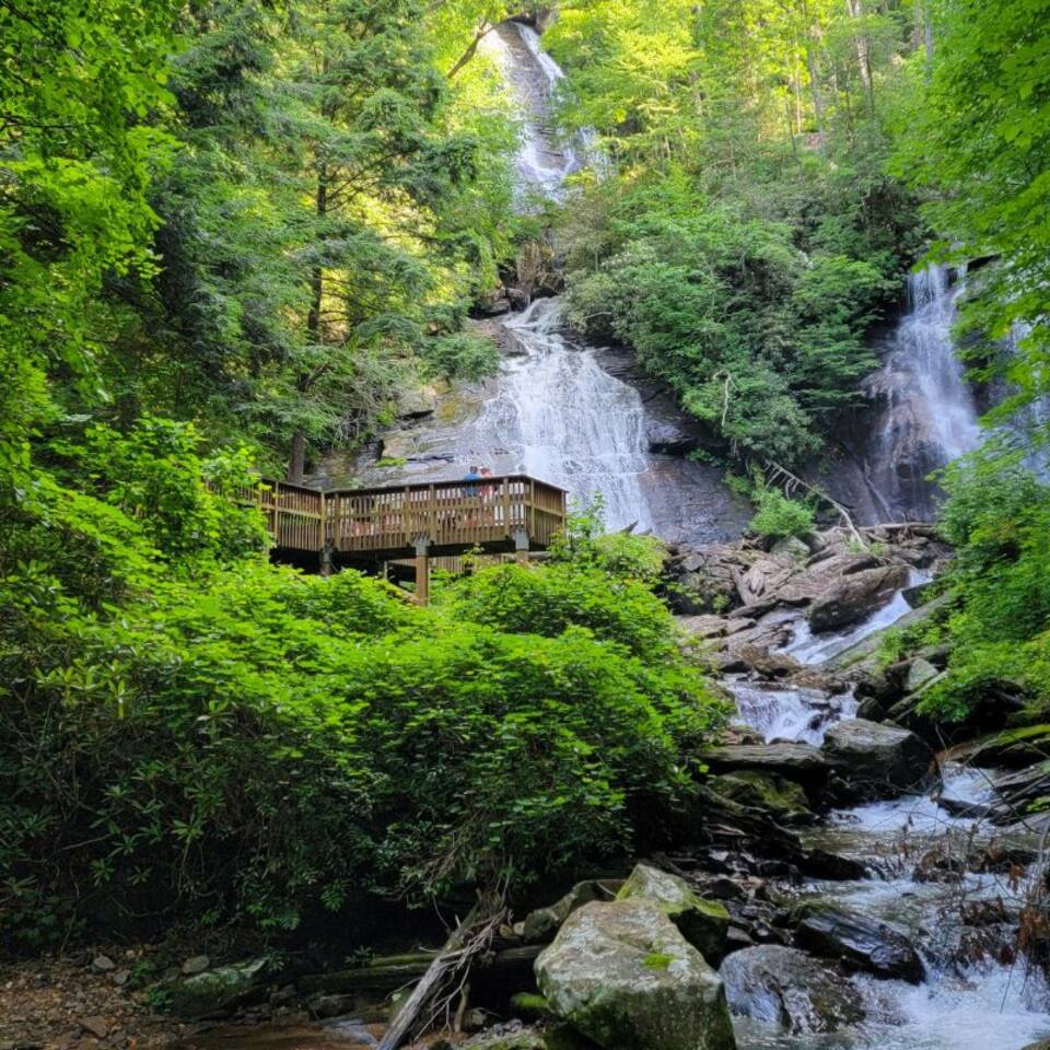 Picture of a local hike near Helen