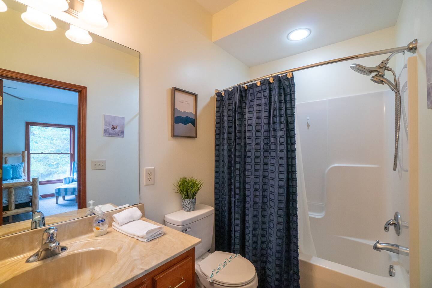 Full Bathroom