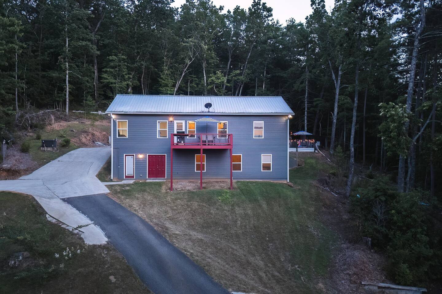 Front deck and