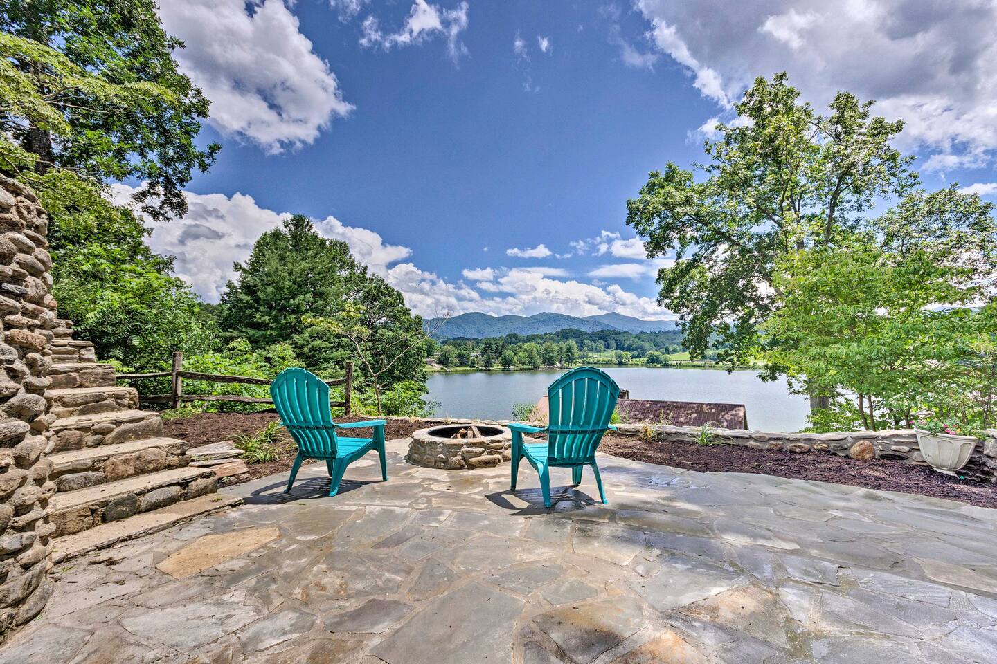 Couples Retreat with Lake and Mtn Views, Fire Pit