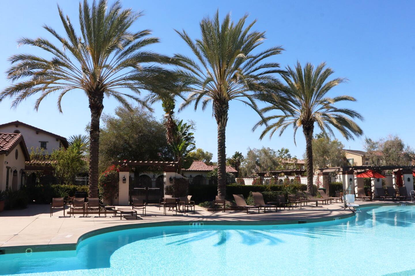 Pretty Relaxed Me: Pool, Spa, Clubhouse