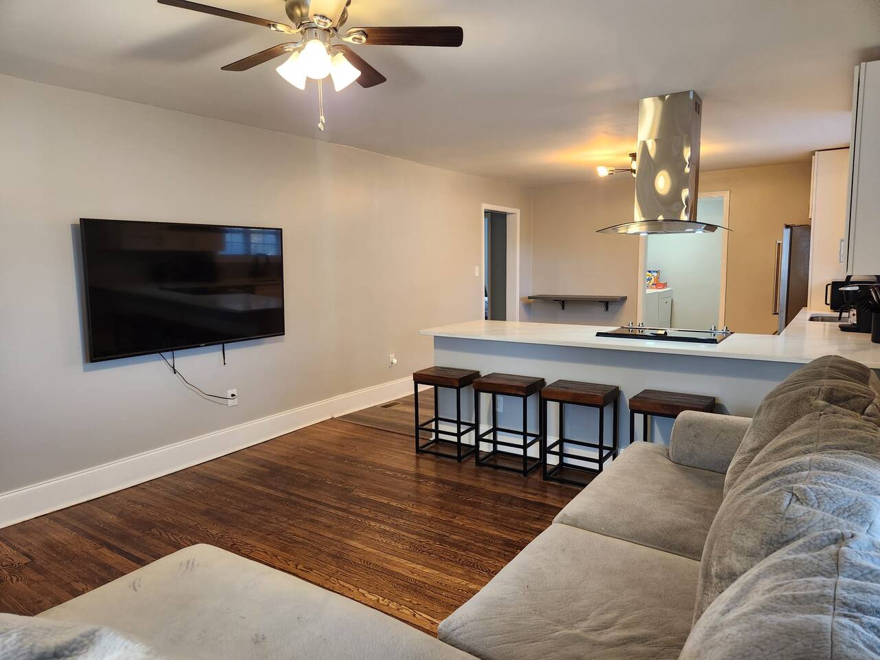 Newly Renovated 3BR Near GVL
