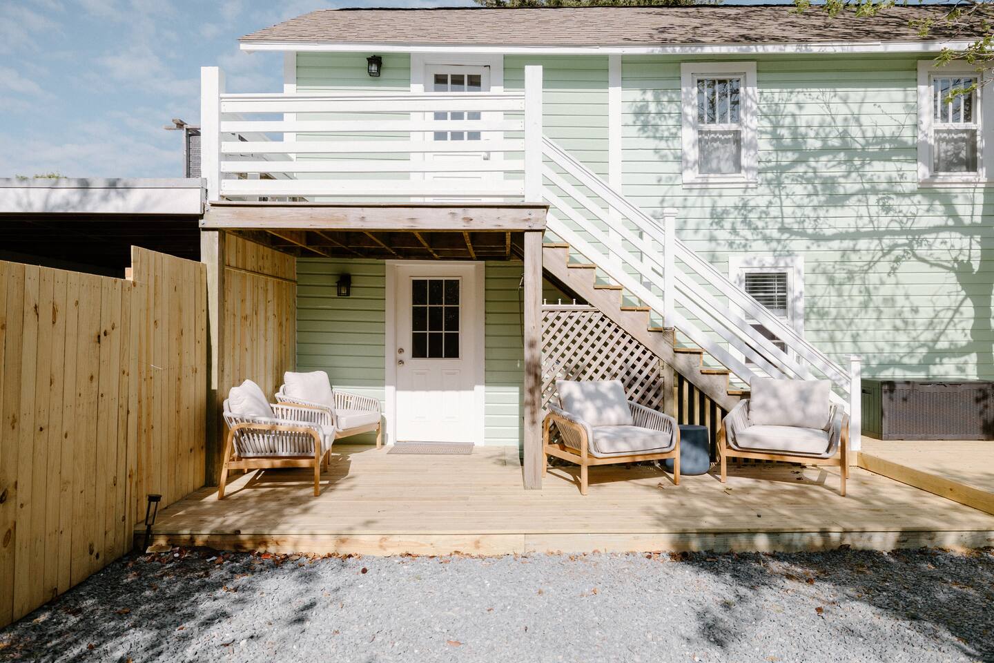 4 Blocks to KB Pier | King Bed | Summer Specials! - Holiday Home