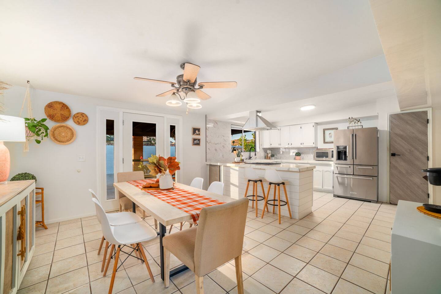 Manzanita Terrace Oasis: 3BR w/Mountain Views Epic