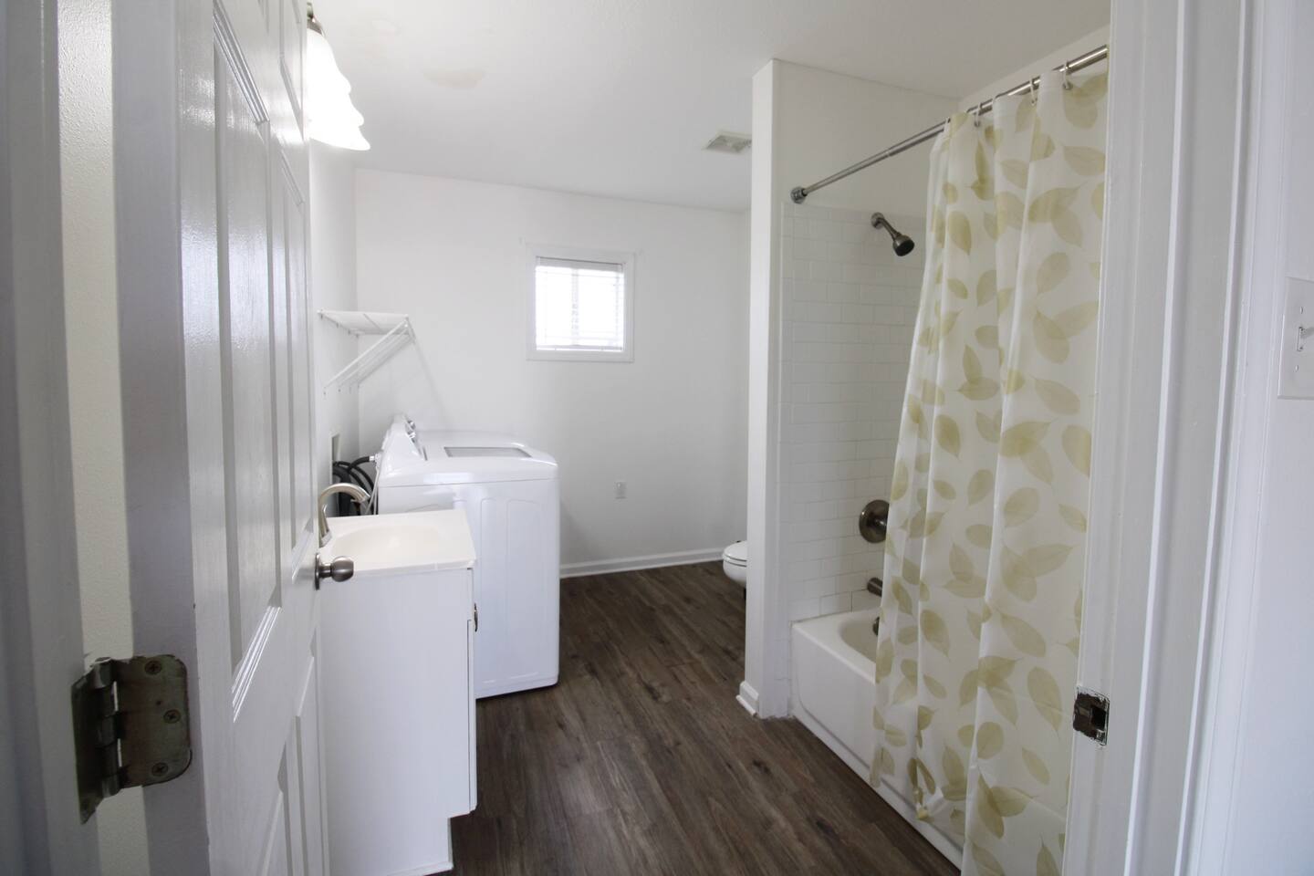 Spacious, Private 1/1 Apartment- Unit 3C