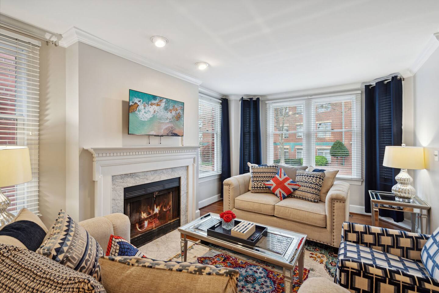 Pet-Friendly, Flex Ext, Lg Fam, Metro, Parking