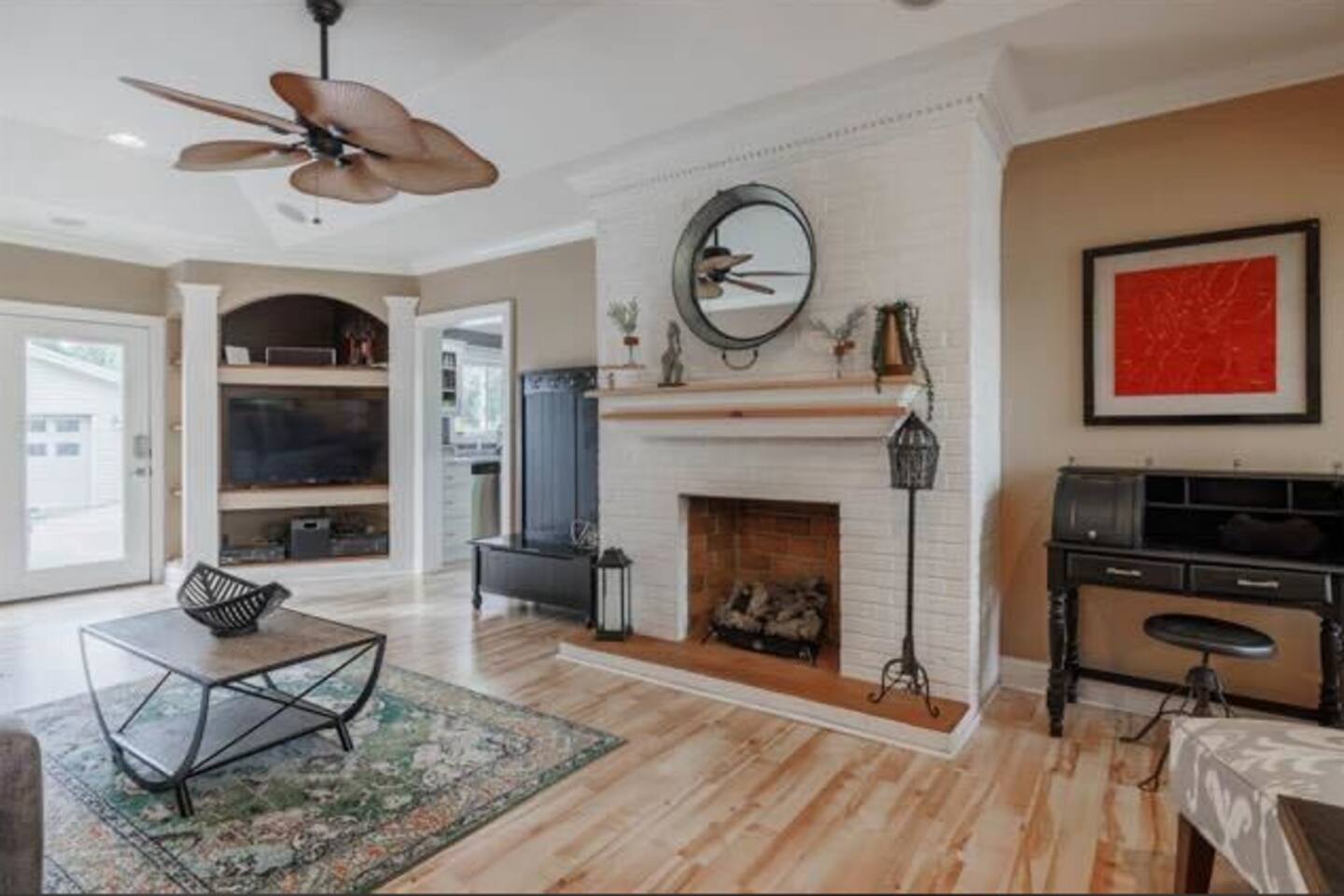 Bluegrass Getaway • Swim, Relax & Unwind