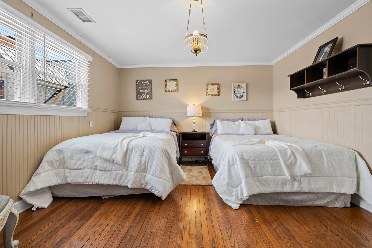 Genesis Country Estate / Devin's Room