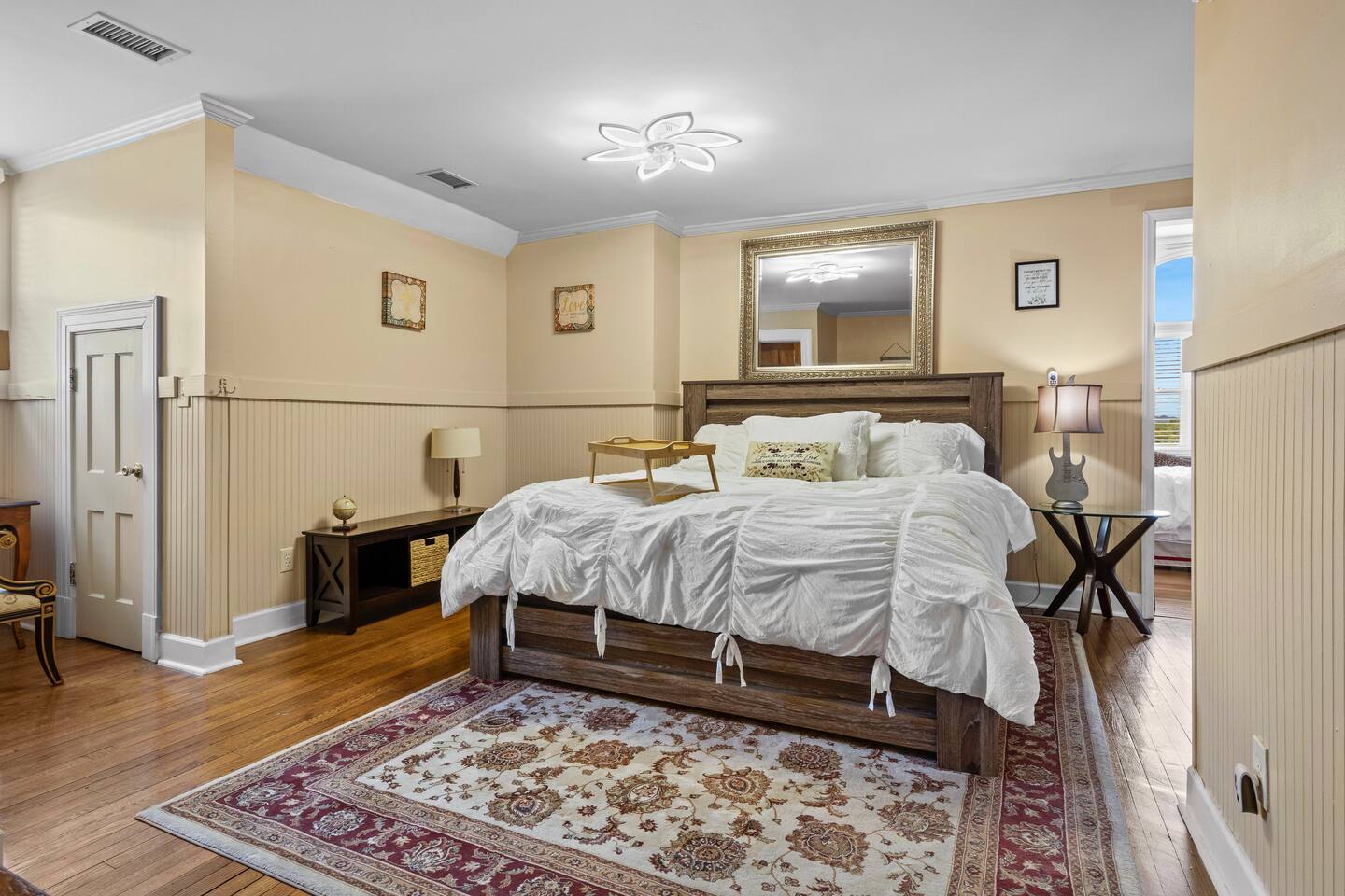 Genesis Country Estate / Irene's Suite