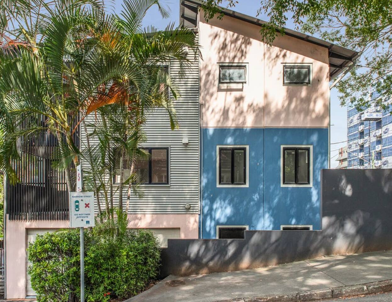 Family & Group Getaway – 5 Bedrooms, 12 Guests - Apartment