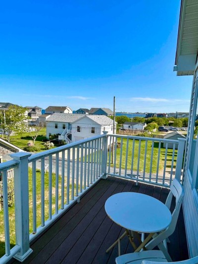 1136 Ocean