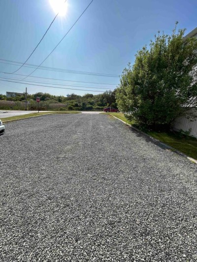 Massive driveway!