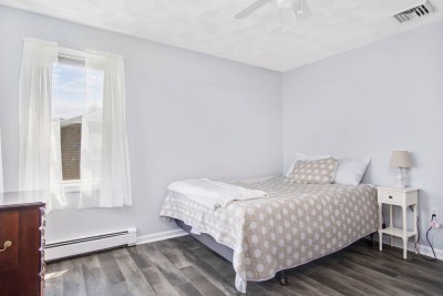 Bedroom #1: Upstairs Queen