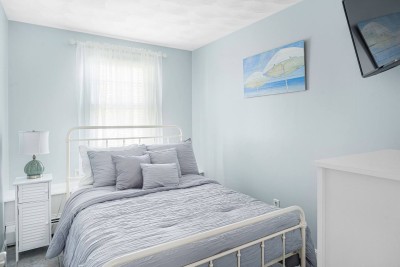 Bedroom #6 on lower level (Full)