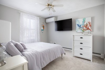 Bedroom #5, Lower level, Queen Bed