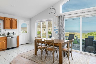 Kitchen Table with spectacular Ocean View!