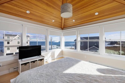1 Bedroom #5: Third Floor  Queen Bed, spectacular panoramic Ocean views