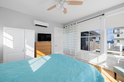 1 Bedroom #4: Second Floor Queen with Spectacular Ocean View