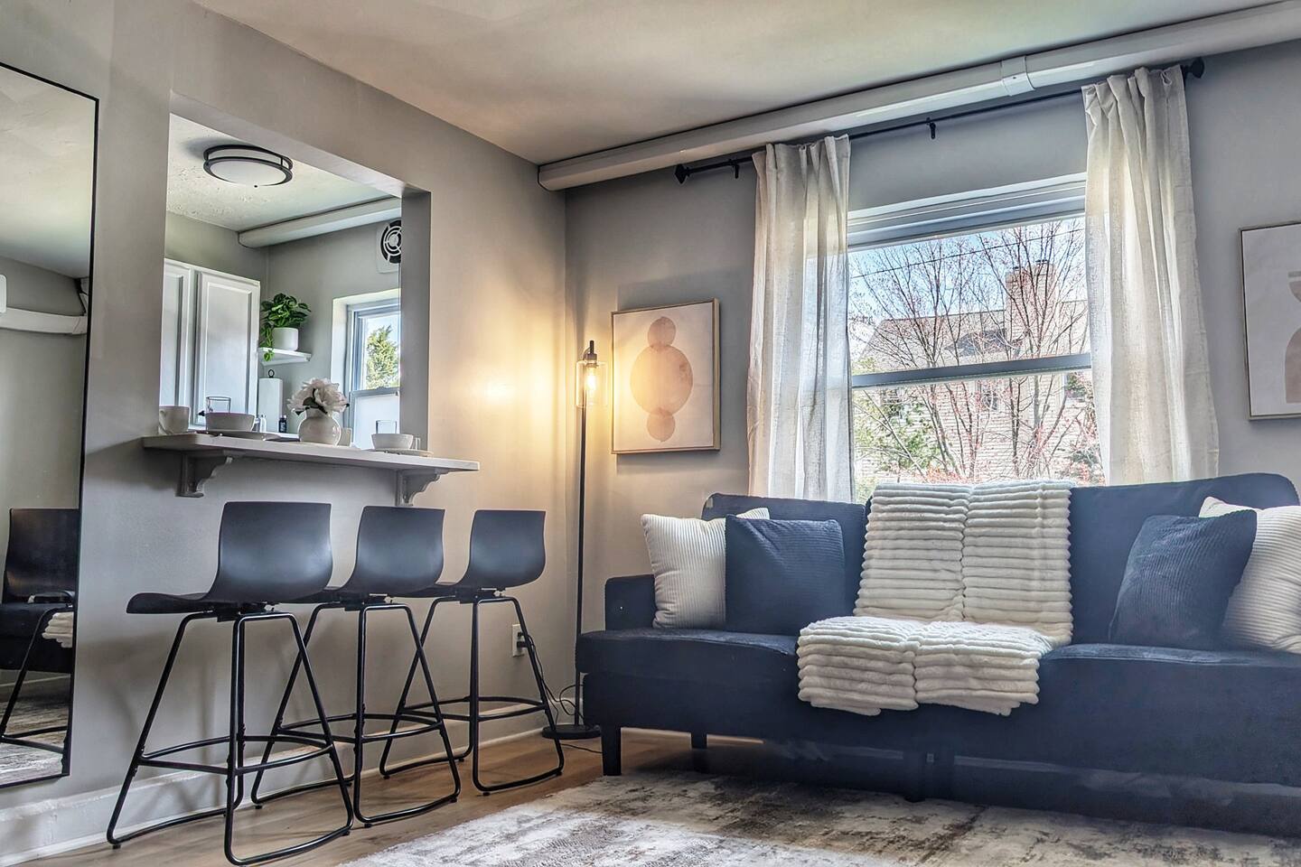 Stylish & Cozy #4 • 8 mins to DCA & Washington DC