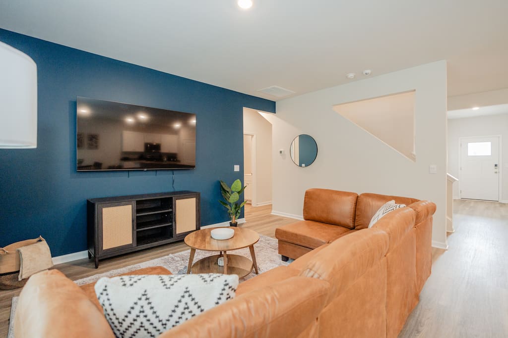 5BR/3B, Sleeps 13, Pets+, Garage  - Blue