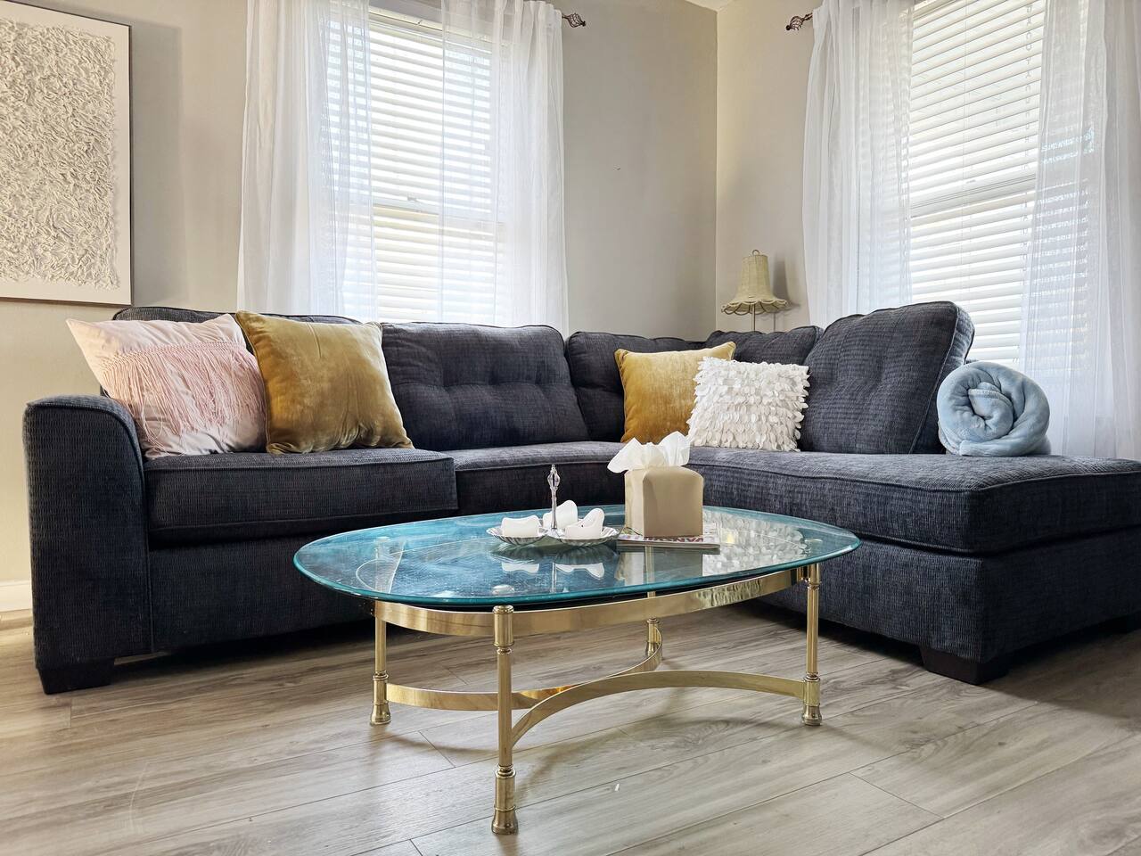 Weinbach Home | 4BD/1BA Home near UE photo 5