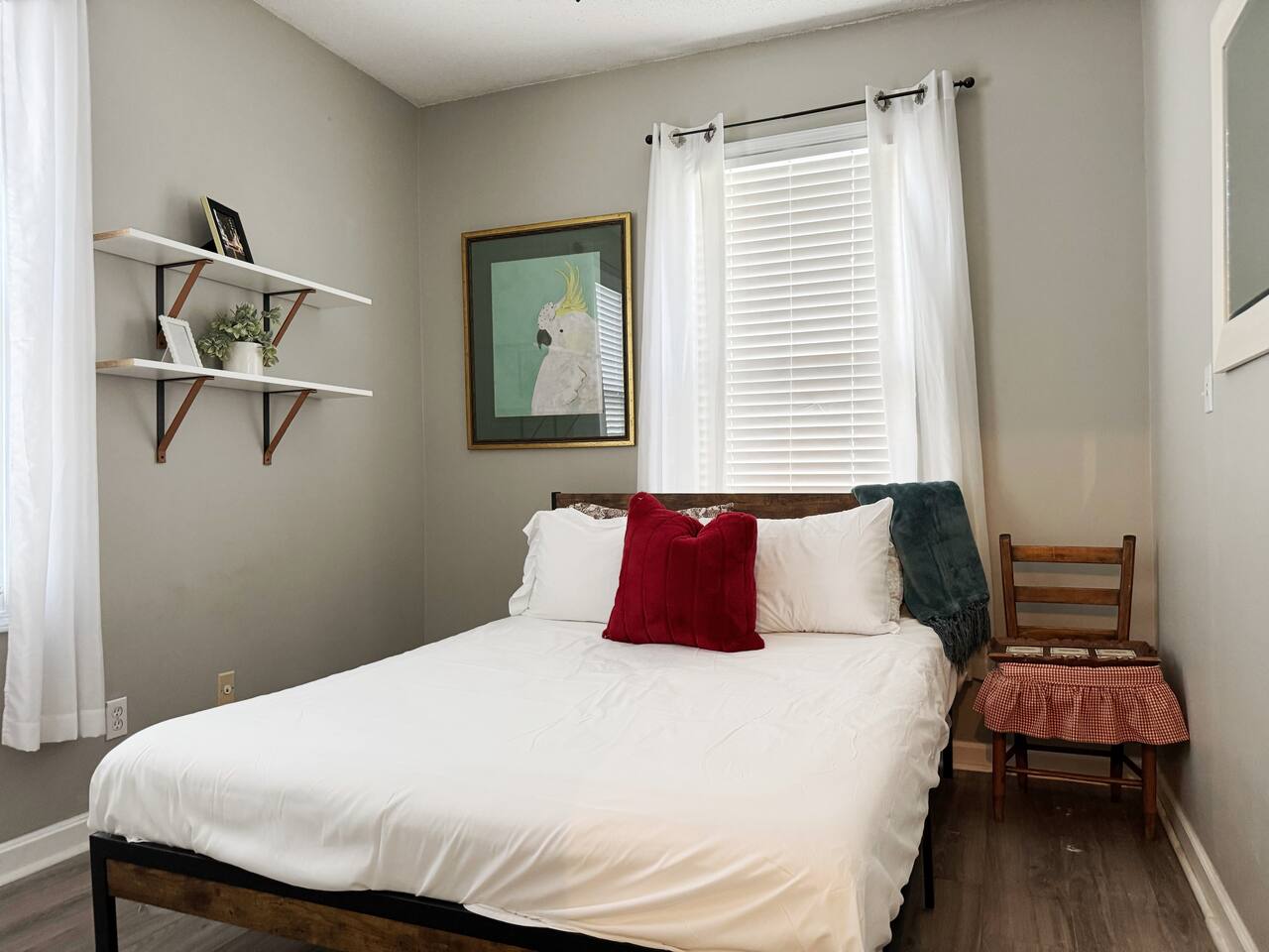 Weinbach Home | 4BD/1BA Home near UE