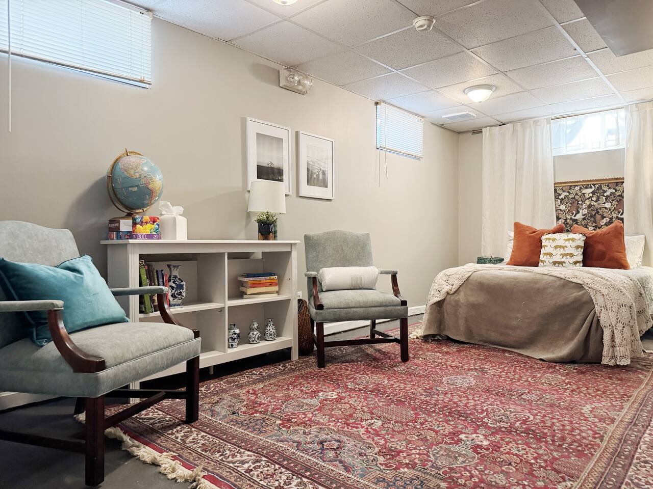 Weinbach Home | 4BD/1BA Home near UE