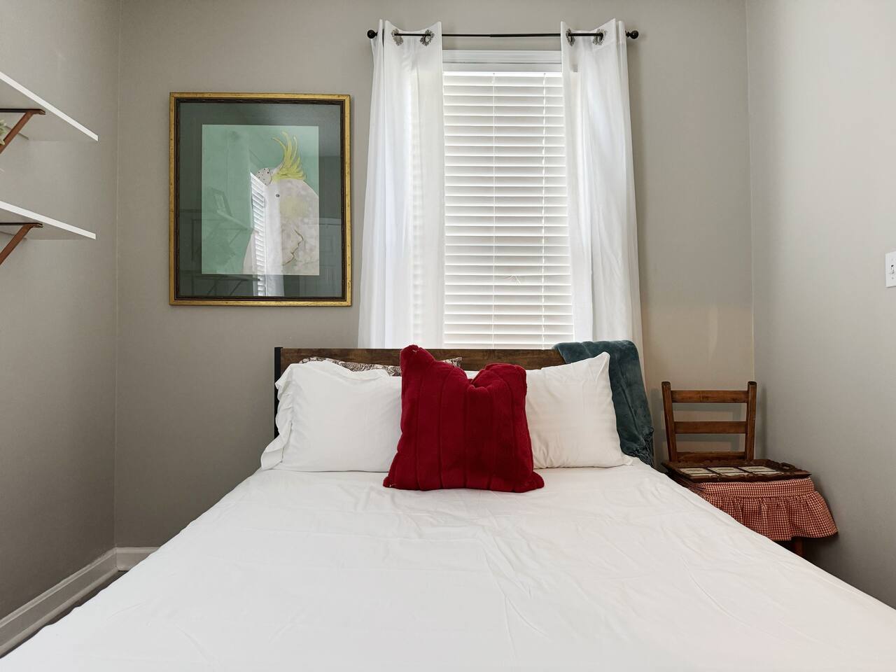 Weinbach Home | 4BD/1BA Home near UE